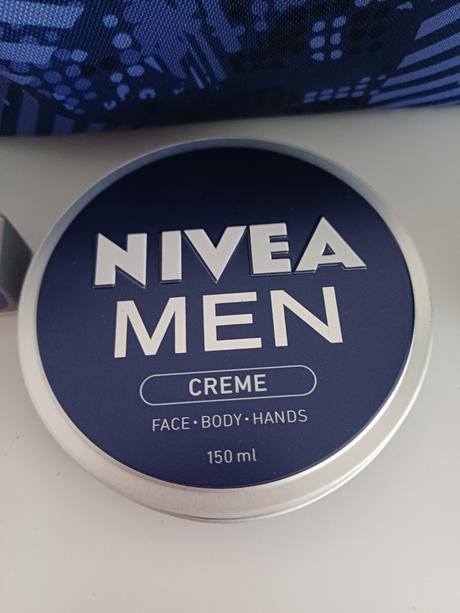 Pánska kozmetická taška nivea for men,
