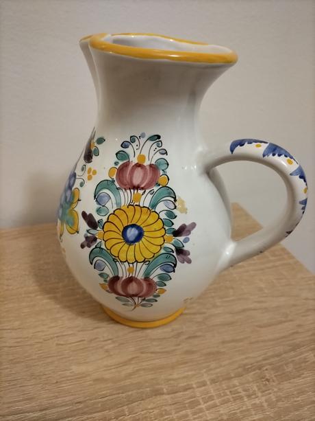 Džbán modranská keramika, 