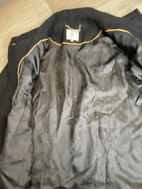 Nádherný kabát od jasper conran, 42