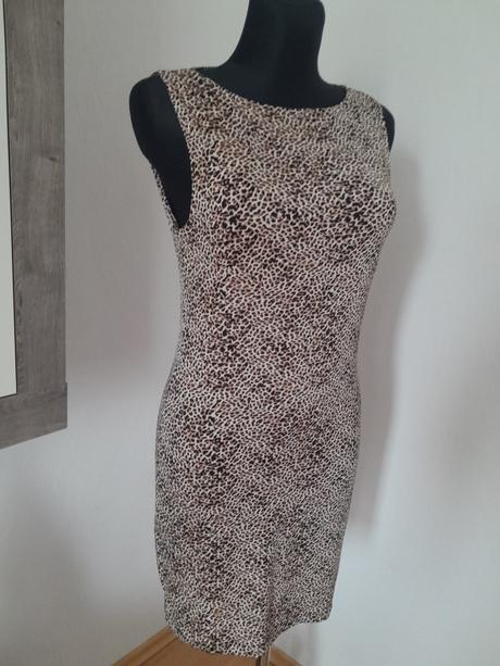 Tigrované šaty veľkosť l, stradivarius,l