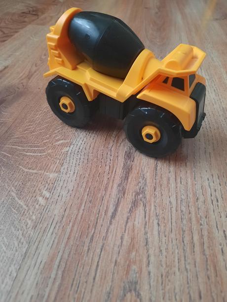 Auto na skrutkovanie,