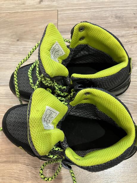 Turisticke topanky, nepremokave, 30