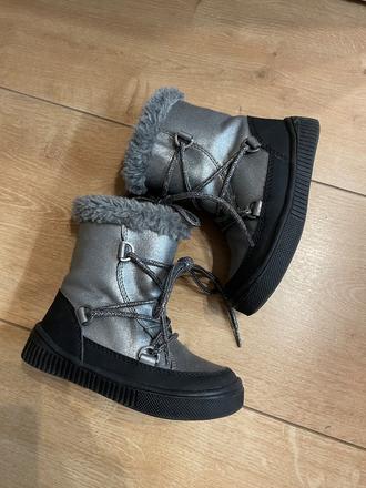 Takmer nové zateplené čižmy, baťa,23