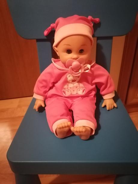 Bábika s cumlíkom,