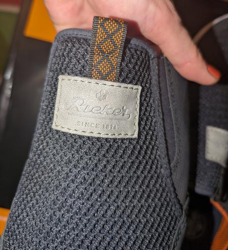 Nenosené rieker topánky s otvorenou pätou, rieker,41