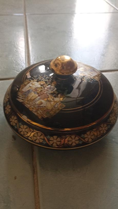 Dózy na cukríky, keksy, stojan na servítky, 