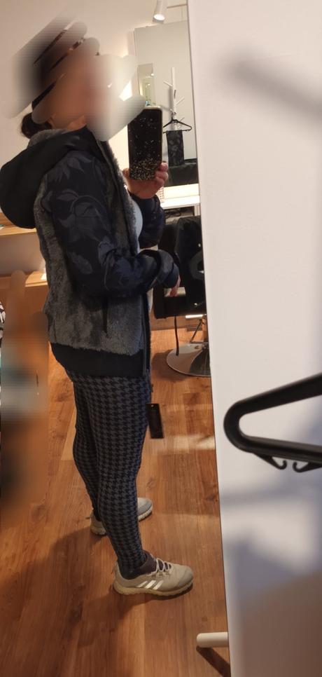 Bundicka lelosi fluffy, s