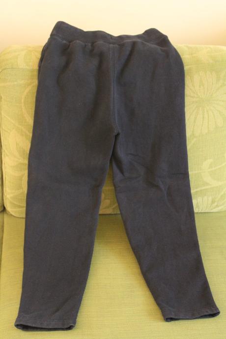 Hrubšie tepláky, gap,128