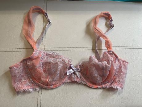 Podprsenka, victoria's secret,75b