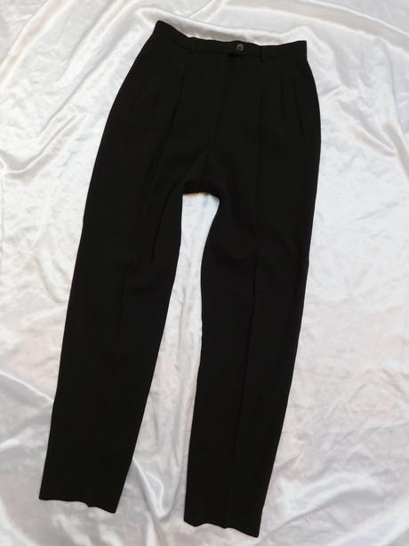 Luxusne elegantne nohavice, 40