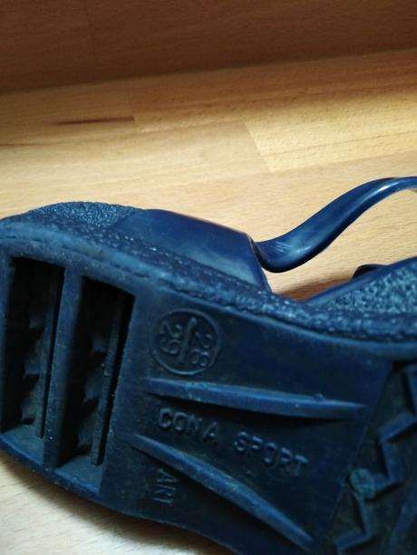 Sandále do vody, 28