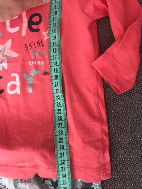 Tričko a leginky, 86