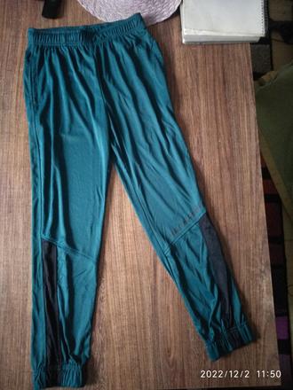 Nove teplaky, crivit,146
