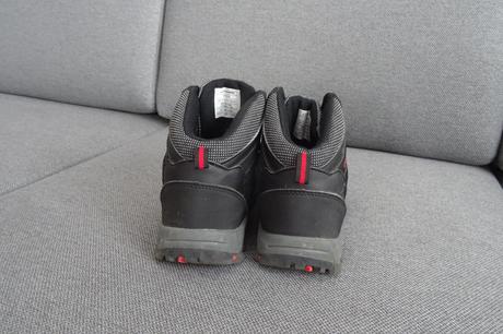 Turisticke, trekove topanky 35, 35