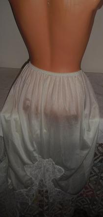 Suknicka na spanie kombinetkova, s