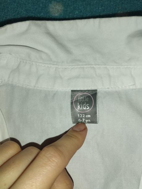 Košeľa oblečená 2krát, 122