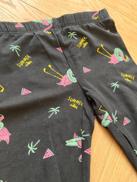 Legíny s plameniakmi, reserved,110