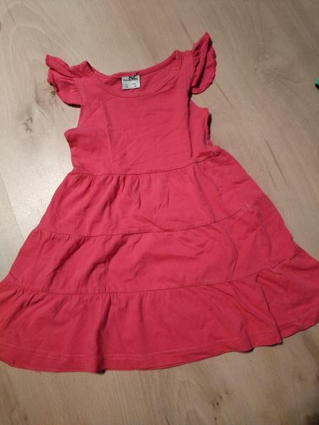 Šaty ruzove gate 98,ale sadnu od 80 do 104, gate