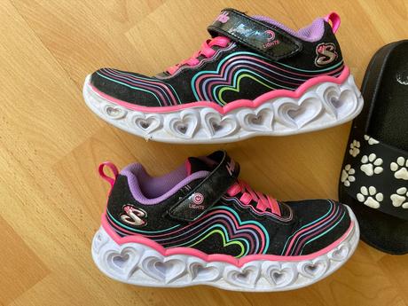 Tenisky + zadarmo dedoles slapky, skechers,31