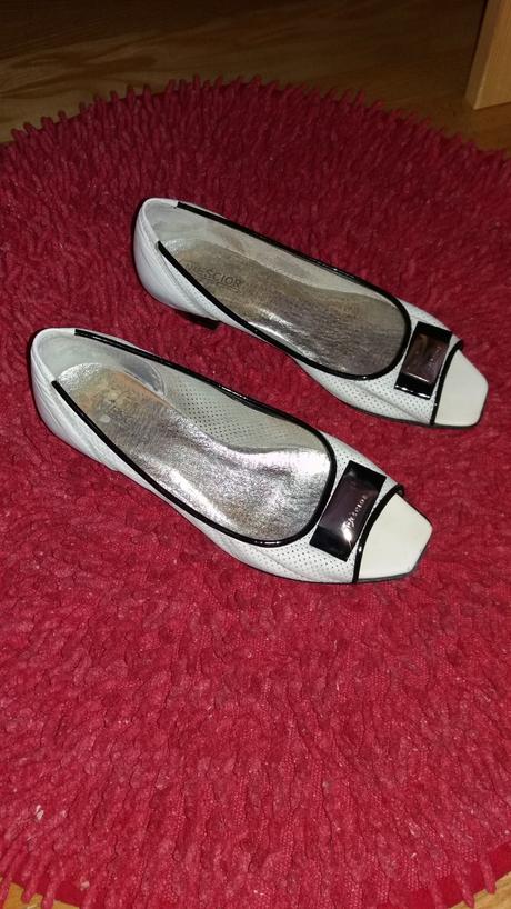 Nescior balerinky, 37