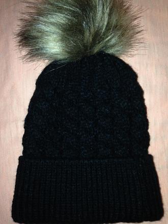 Čiapka s brmbolcom, 80