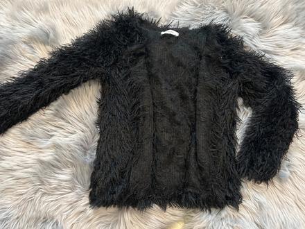 Svetrík, reserved,140