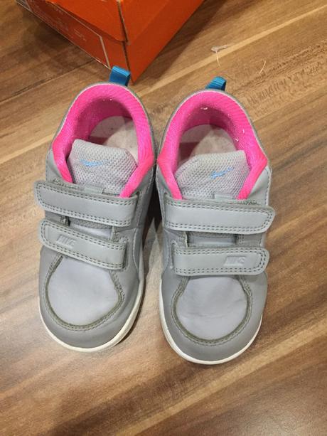 Nike tenisky, nike,23