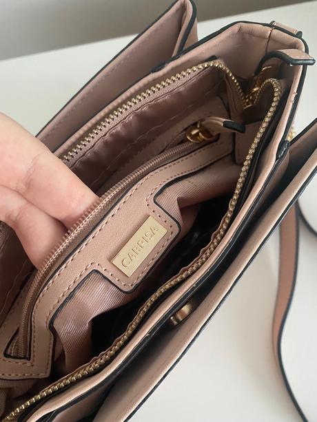 Kabelka carpisa, carpisa