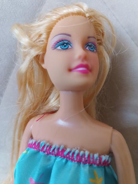 Bábika modelka 2,