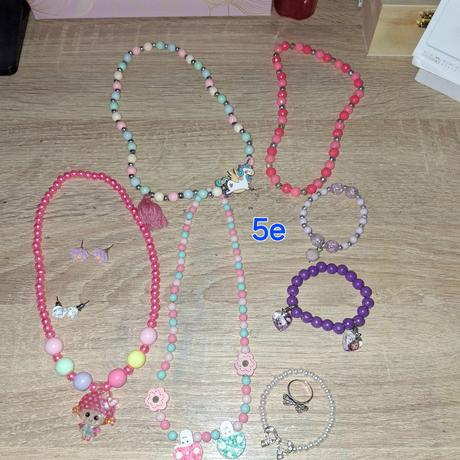 Koráliky,náramky náušničky, 