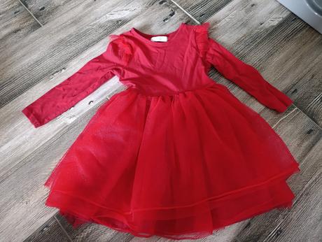 Červené šaty, primark,110
