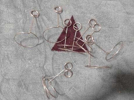 Kovové malé stojany na oslavy, 