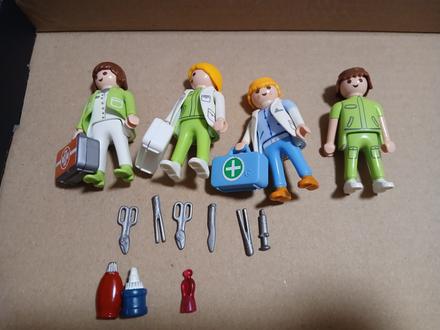Playmobil zdravotnici, 