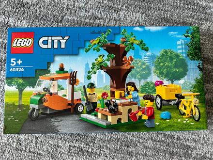 Lego city 60326 piknik v parku,