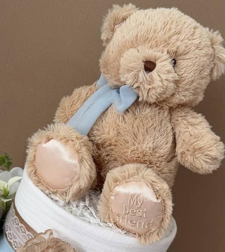 Plienková torta s medvedíkom v jemnom vintage štýl,