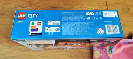 Červený dvojposchodový vyhliadkový autobus lego, 