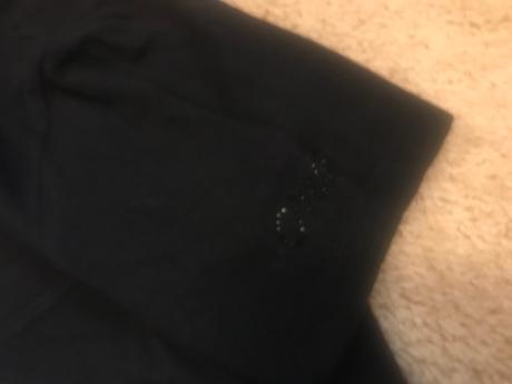 Čierne tričko c. n. c., s