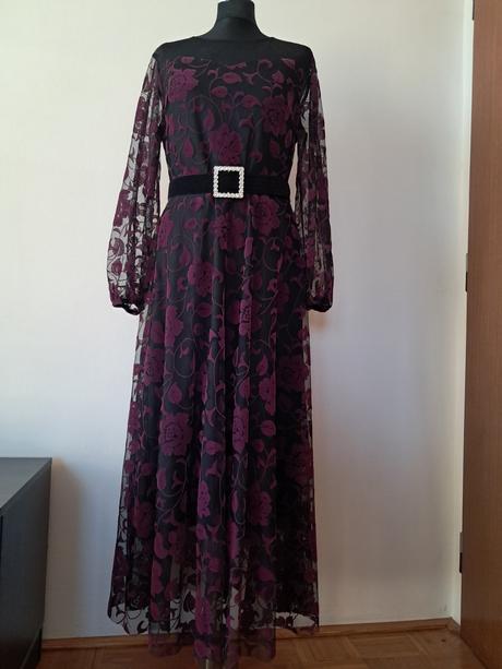 Šaty spoločenské, 42