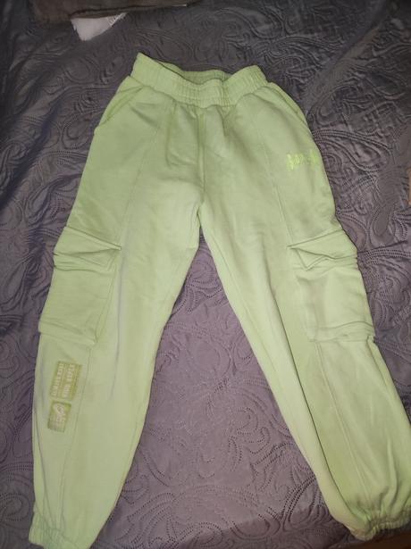 Tepláky bershka, bershka,146