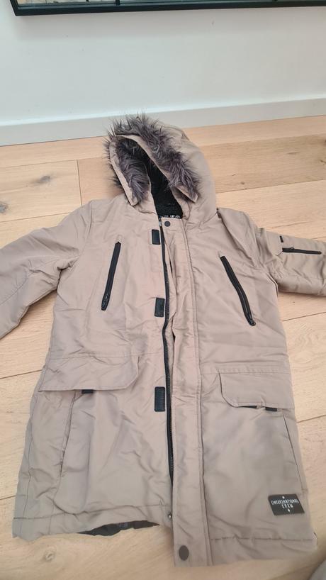 Bunda / kabát, f&f,152