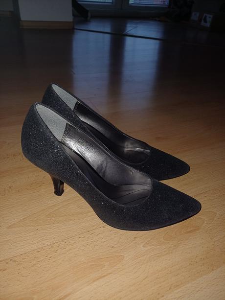 Čierne lodičky s trblietkami, baťa,37