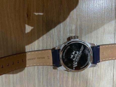 Hodiny red bull racing, 