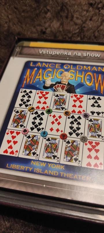 Únikovka - úniková hra - za oponou,