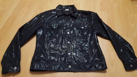 Lesklá čierna bundička, 40