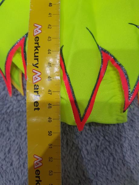 Dres na krasokorčuľovanie, 140