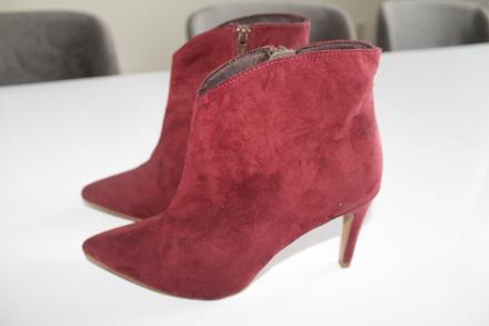 Členkové čižmičky, 37