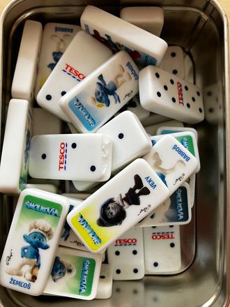 Domino šmolkovia, 