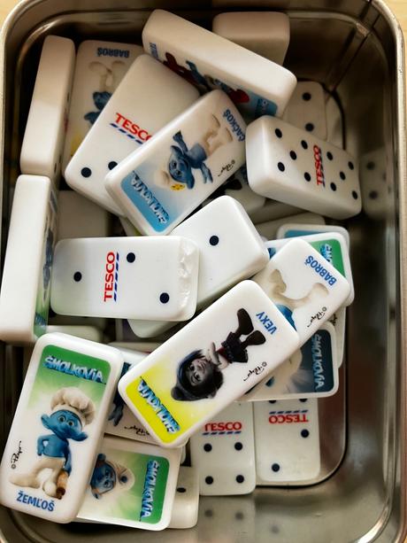 Domino šmolkovia, 