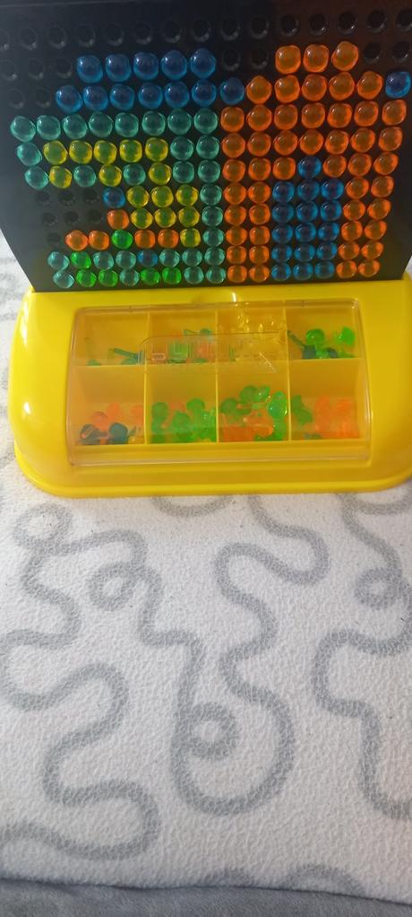 Svetelna mozaika playgo lumimo,