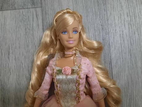 Barbie princezná anneliese spieva po francúzsky,